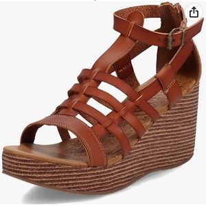 New Blowfish Malibu Piper Wedges
